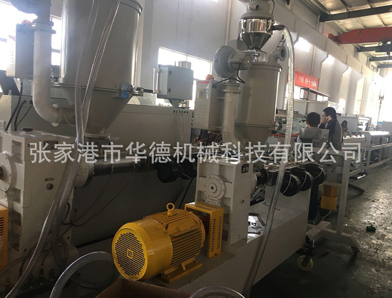 PPR two-layer three-layer composite silicon core plastic pipe production line
