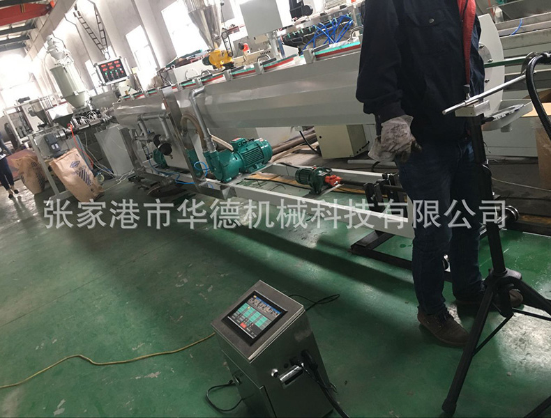 PPR two-layer three-layer composite silicon core plastic pipe production line